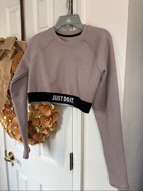 Nike Just Do It Ribbed Long Sleeve Crop Top